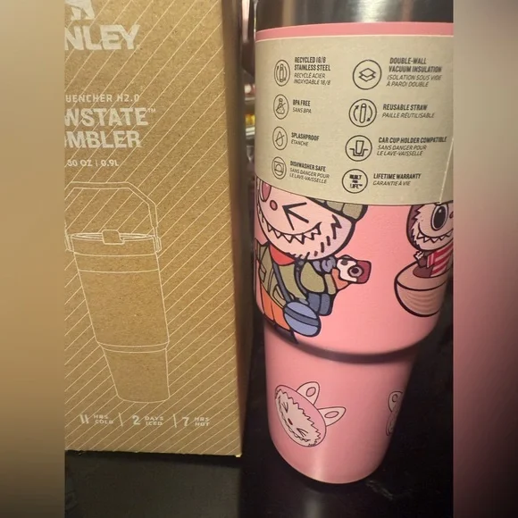 La bubu Stanley Pink Flowstate Tumbler 30 oz - Picture 2 of 2